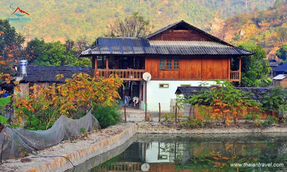 1-tam-khoang-ngoc-chien-muong-la-thaiantravel-2 Suối khoáng nóng Ngọc Chiến - Thái An Travel