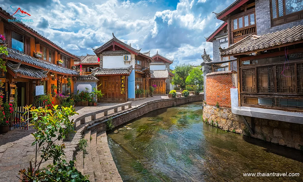 1-thuc-ha-co-tran-tour-trung-quoc-1 thuc-ha-co-tran-co-gi-hap-dan-khach-du-lich-le-giang