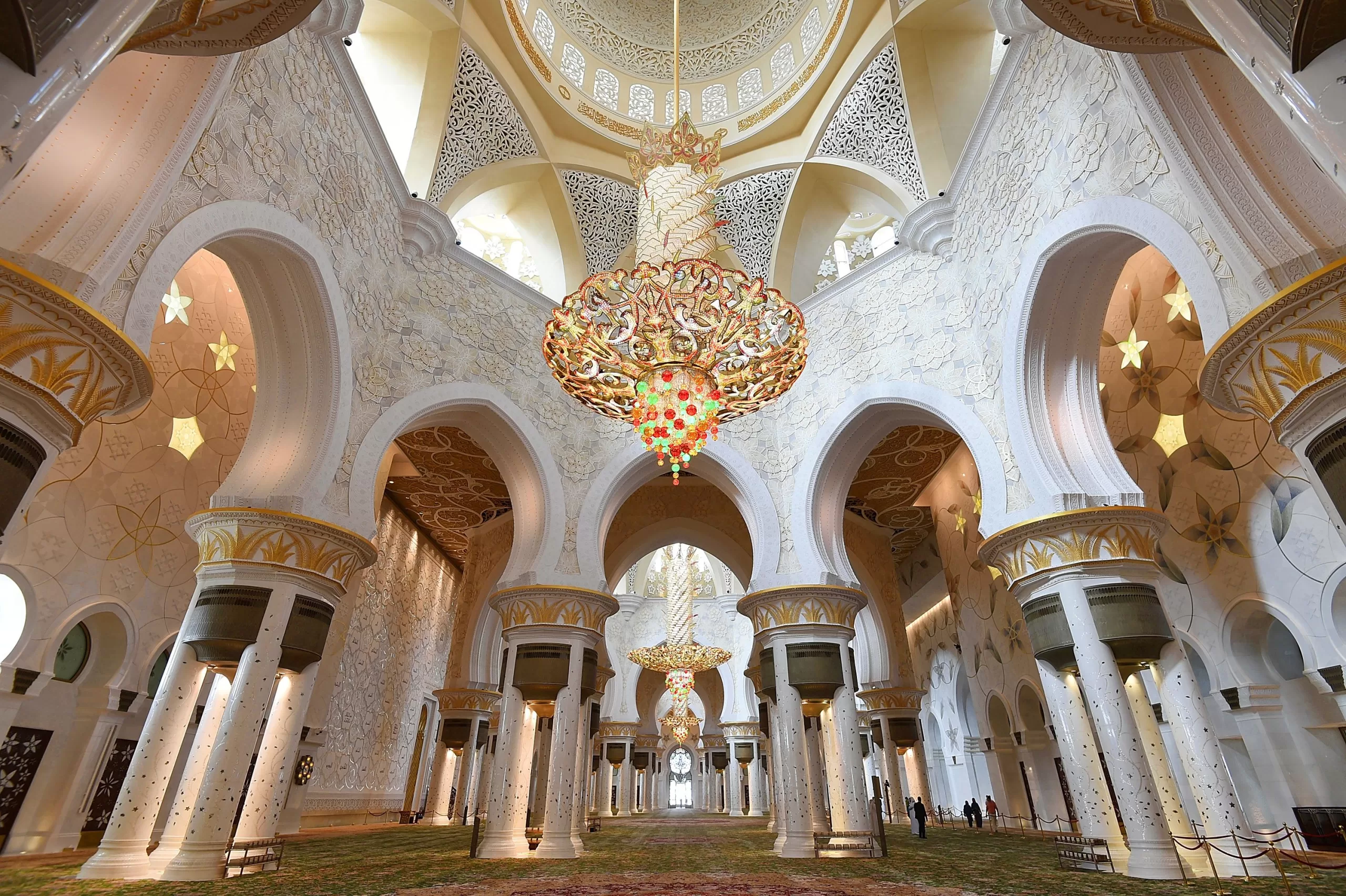 Thánh đường Sheikh Zayed Grand Mosque DUBAI - Thái An Travel 