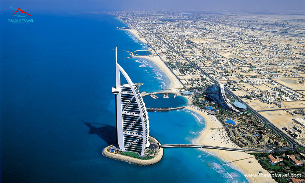 Tour Dubai 2022 - 2023 -  Burj Al Arab at Jumerirah Beach 3