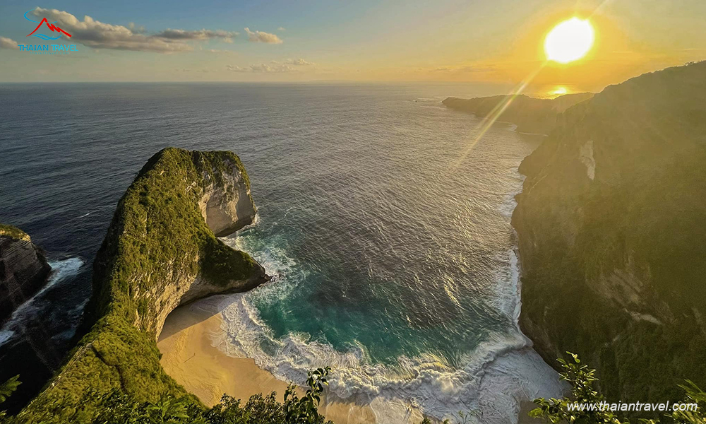 Bãi biển đẹp nhất Bali - Thái An Travel - 1