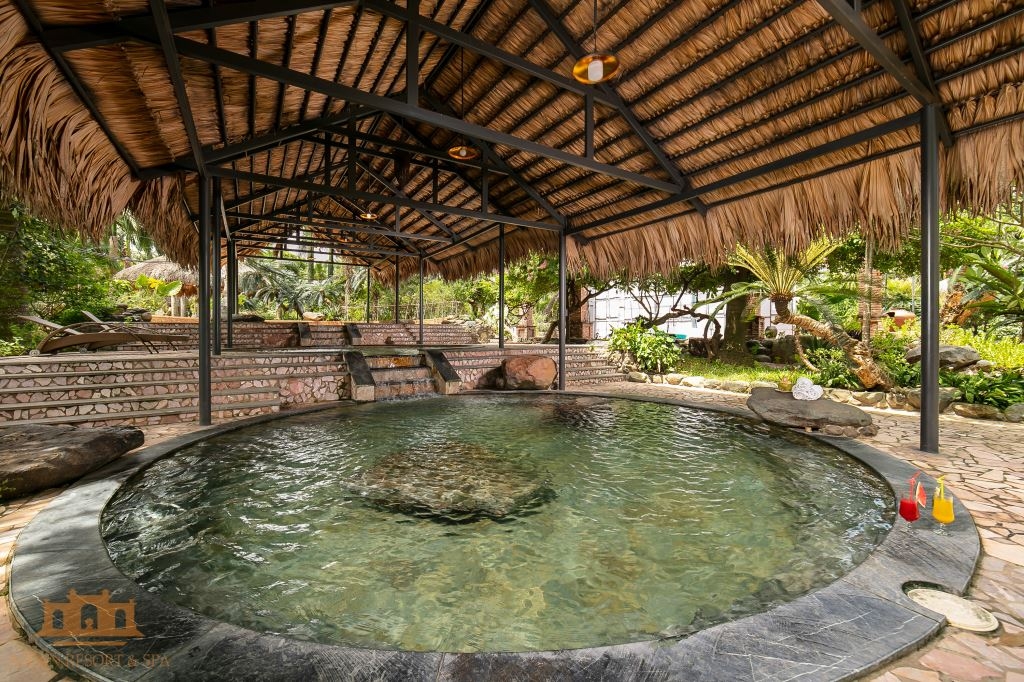 Tắm khoáng nóng tại Asean Resort Hà Nội - Thái An Travel - 3