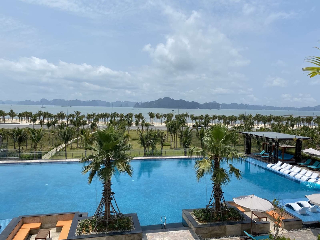 Premier Village Resort Hạ Long 6