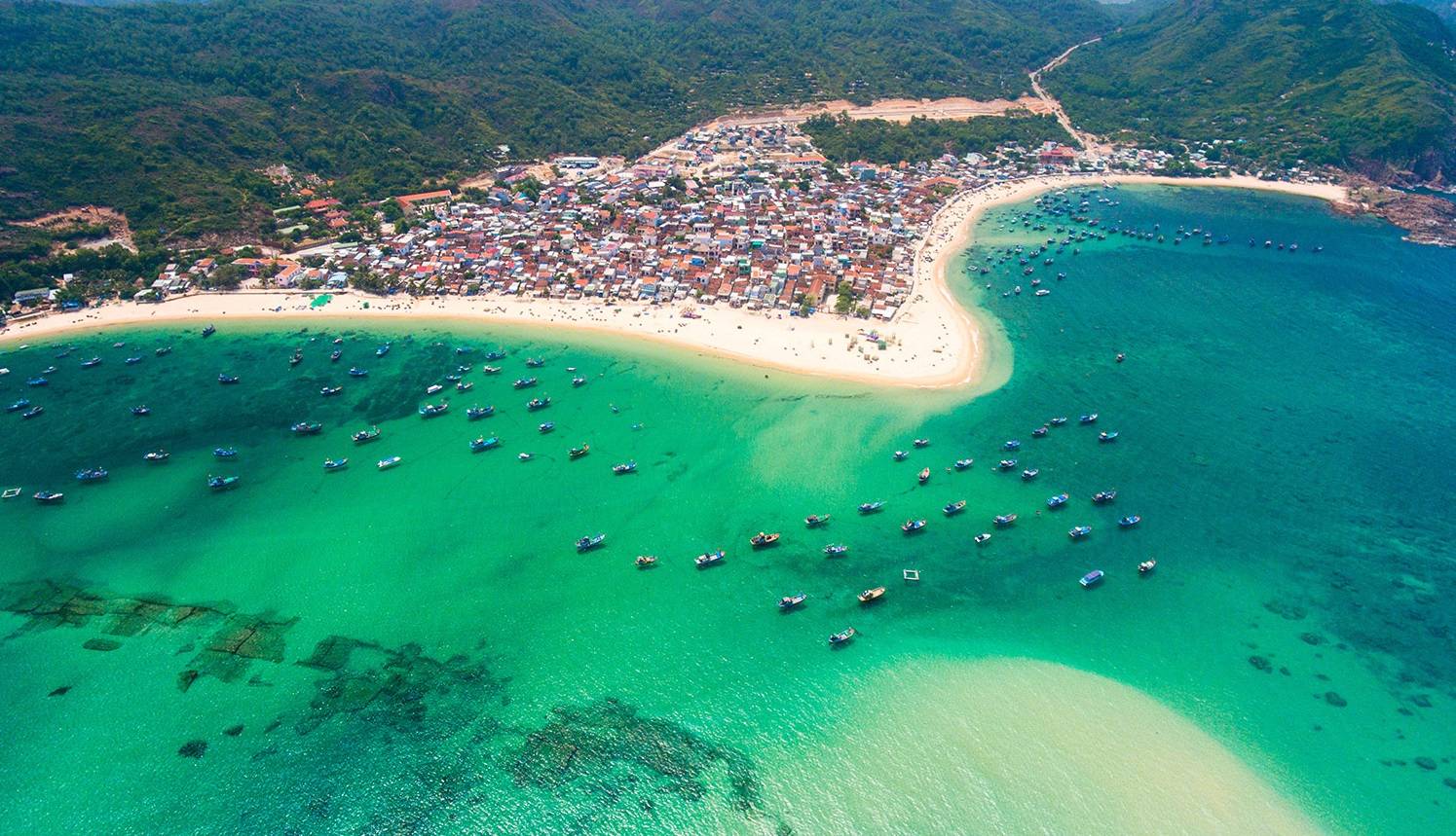 TOP các điểm du lịch biển đẹp nhất Việt Nam - Thái An Travel 18