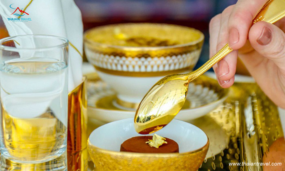 Giá bánh phủ vàng Dubai 4