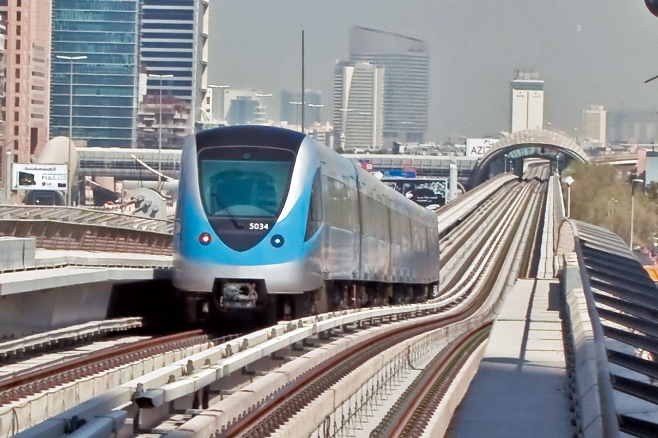 tàu điện ngầm tự động dài nhất ở Dubai