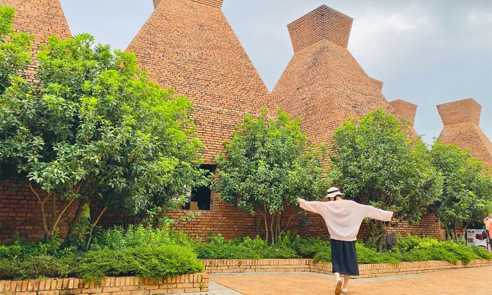 dong-phong-van review-tour-kien-thuy-tong-hop-cac-tour-di-kien-thuy-gia-tot