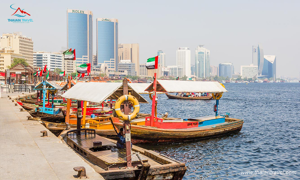 Đi thuyền buồm Ả Rập Dhow trên lạch Dubai l
