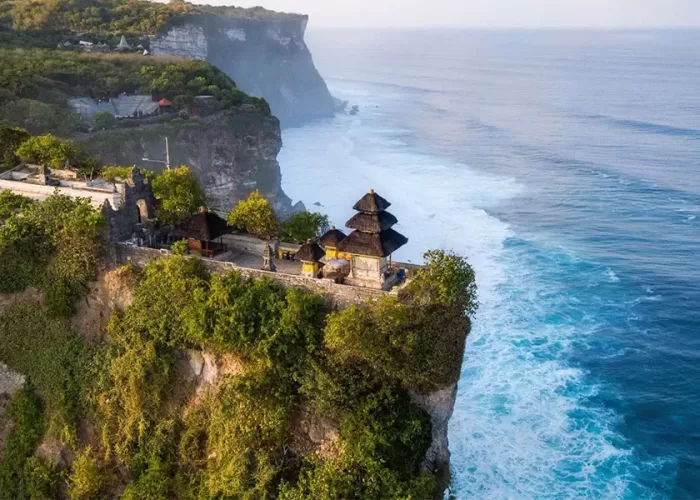 Đền Uluwatu - Thái An Travel