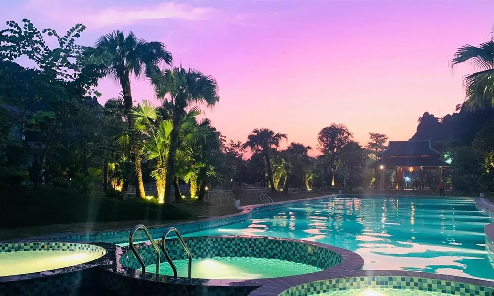 Tắm khoáng nóng Minawa Kênh Gà Resort - Thái An Travel