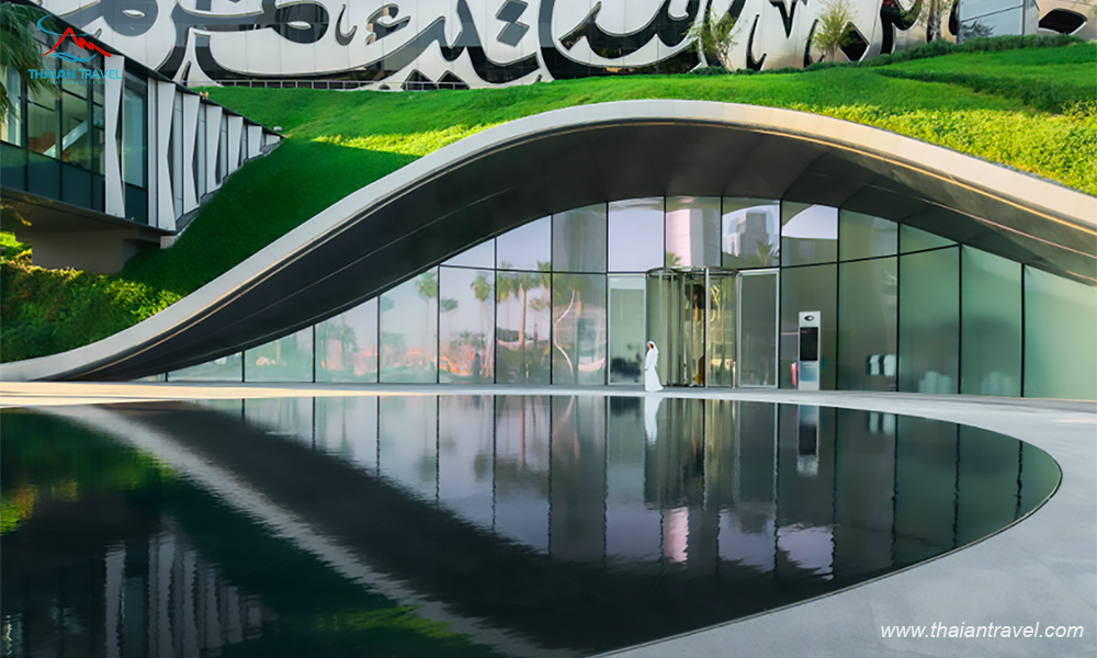 Tour Dubai 6 ngày 5 đêm: Bảo tàng tương lai - Future Museum 4