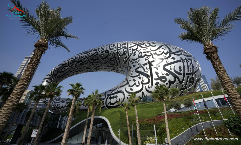 Kinh nghiệm du lịch Dubai : Bảo tàng tương lai - Future Museum 1