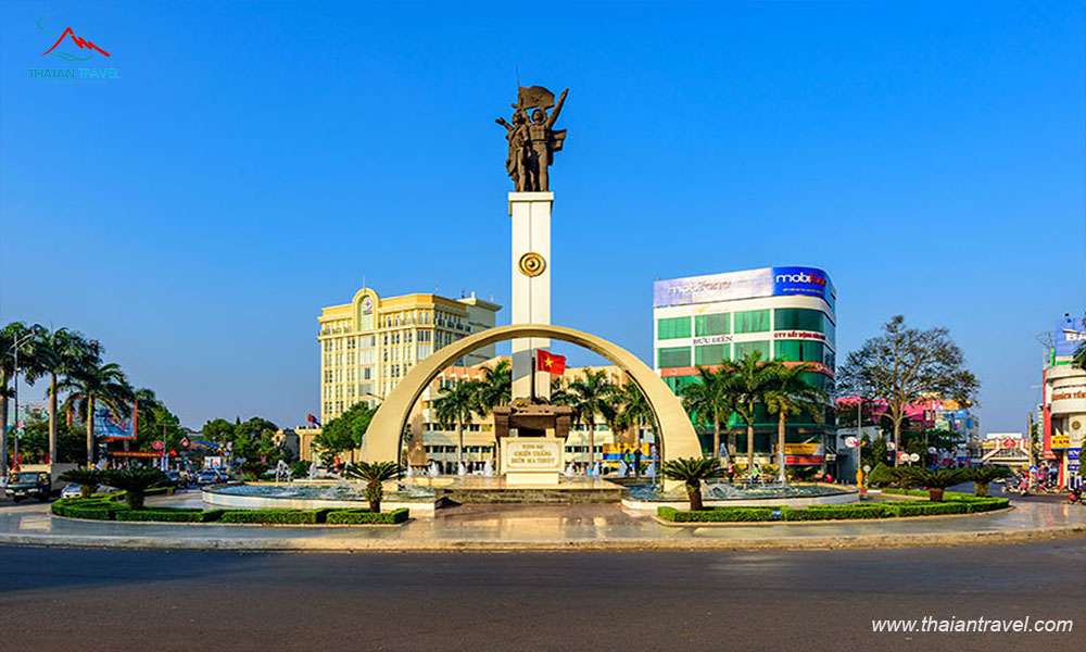 Tour Hà Nội Tây Nguyên - Ngã sáu thành phố Buôn Ma Thuột  2