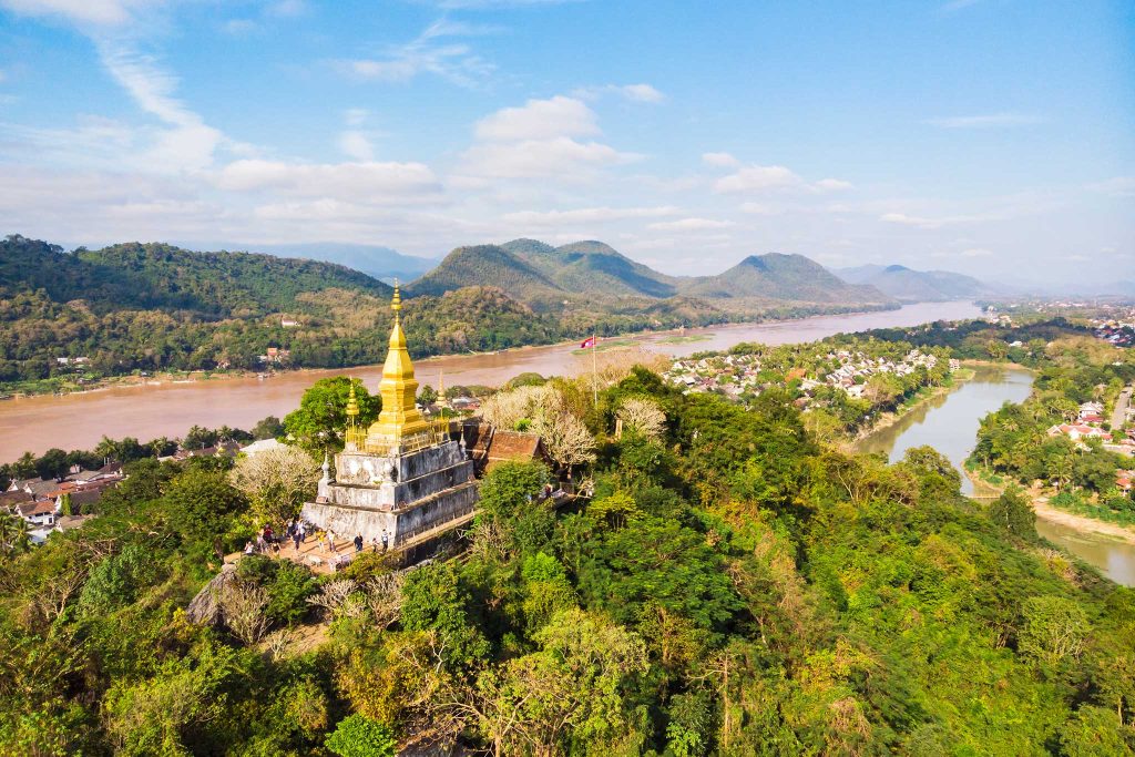 Tour Lào 6 ngày 5 đêm - Thái An Travel - Núi Phousi