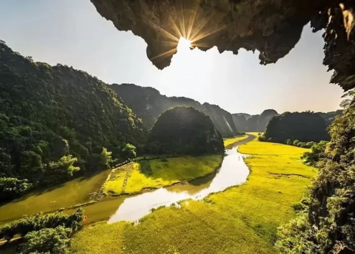 Tắm khoáng nóng Kênh Gà