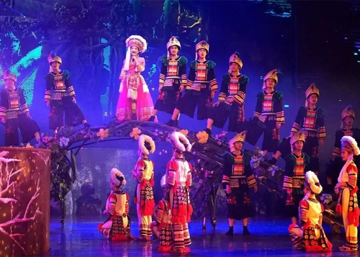 Show Rạng Rỡ Tương Tây (Charming Xiangxi) - Thái An Travel