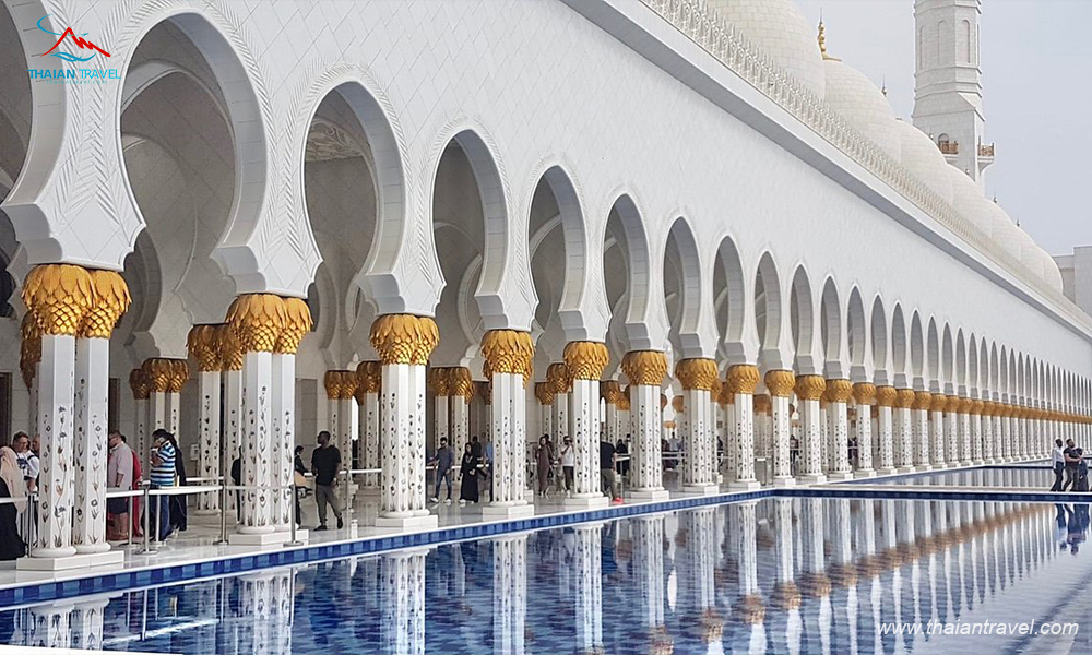 Tour Dubai 5 ngày 4 đêm - Tham quan thánh đường Hồi giáo Sheihk Zayed  2