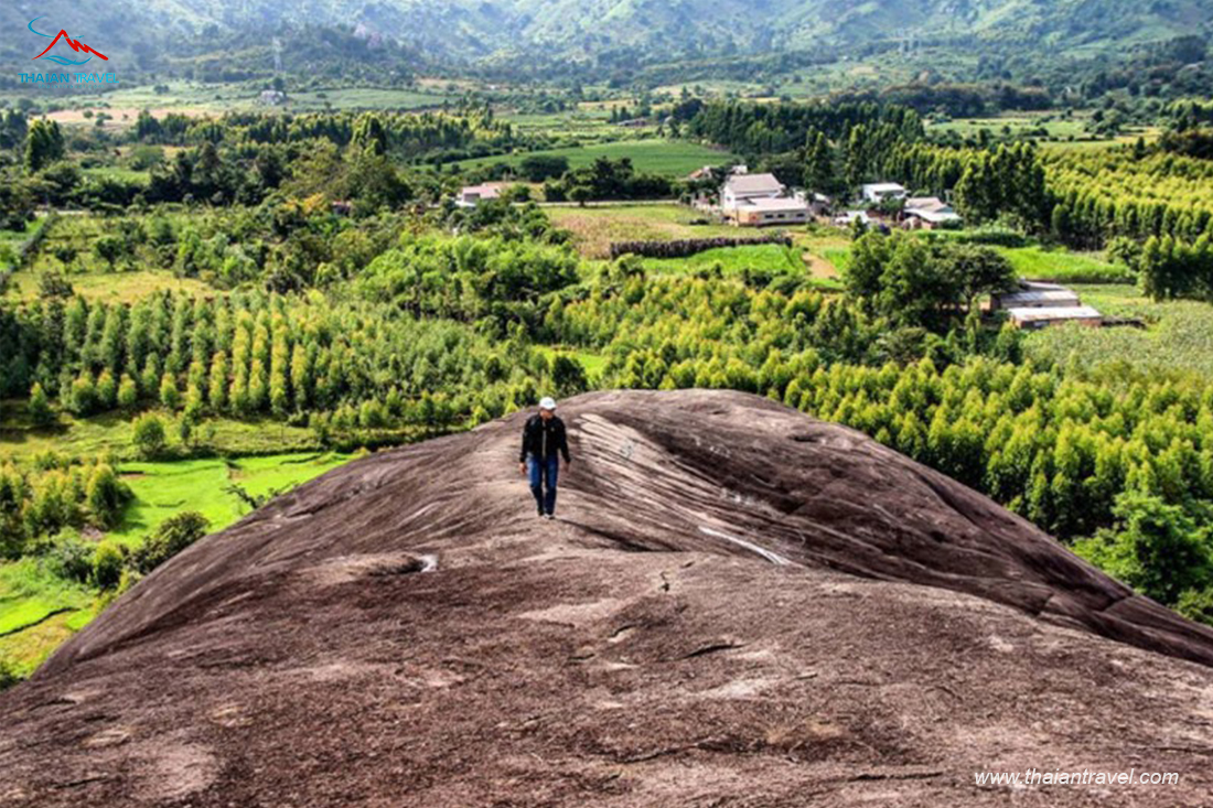 Núi đá voi Yang Tao - THÁI AN TRAVEL 9