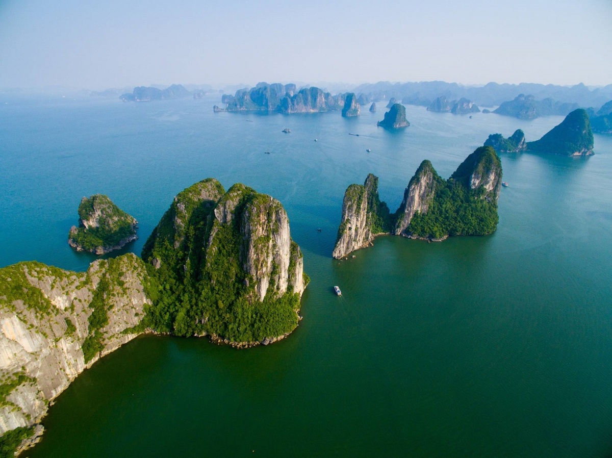 TOP các điểm du lịch biển đẹp nhất Việt Nam - Thái An Travel 6