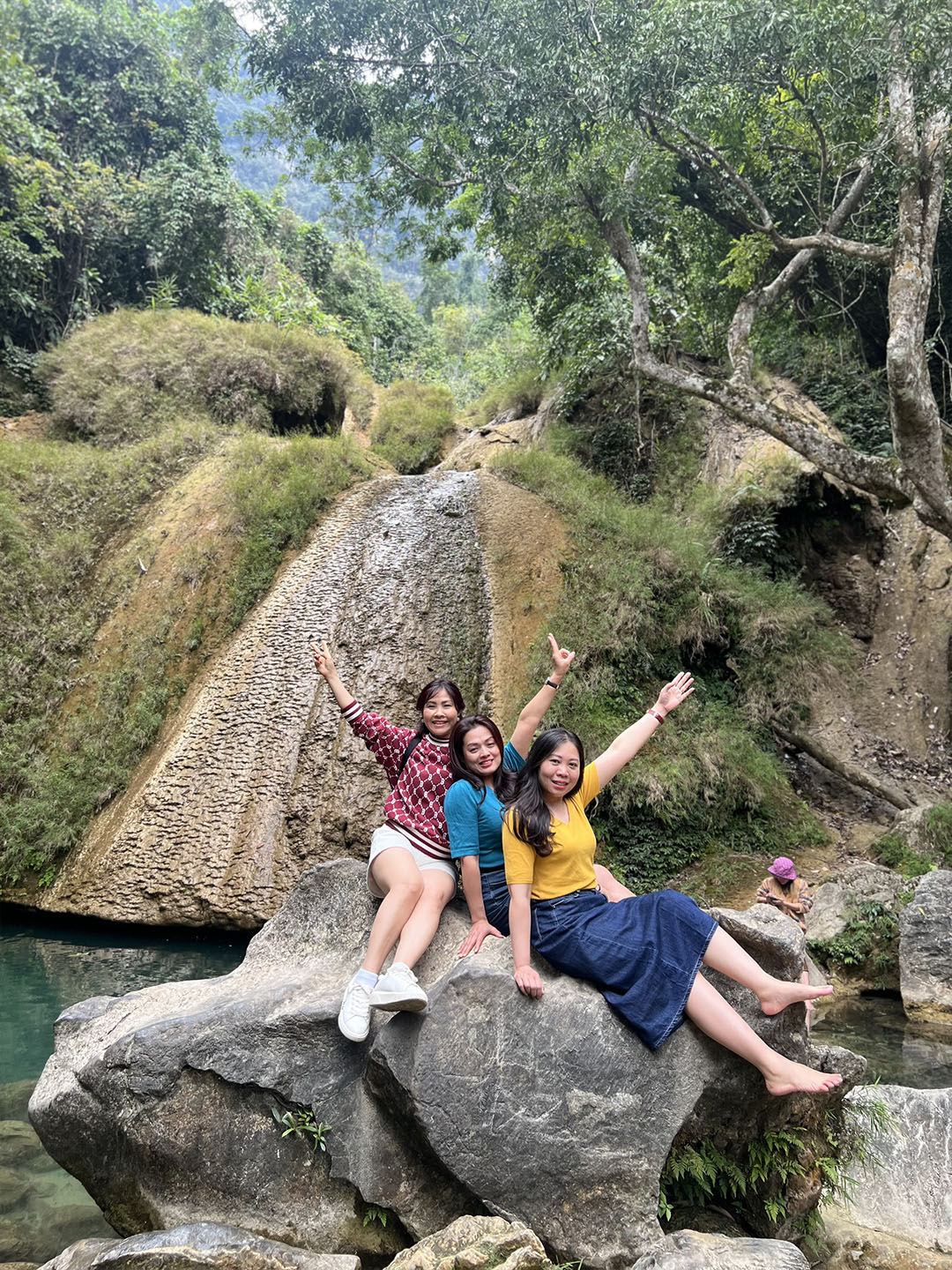 Tour Na Hang mùa hoa lê Tuyên Quang - Thái An Travel
