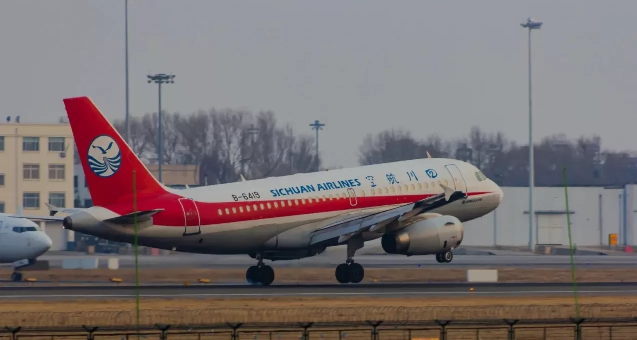 Hàng không Tứ Xuyên 3U Sichuan Airlines - thaiantravel.com 10