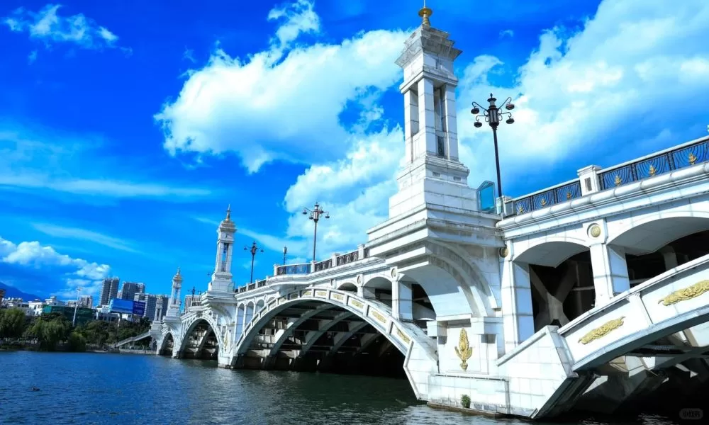 cầu Xingsheng Đại Lý