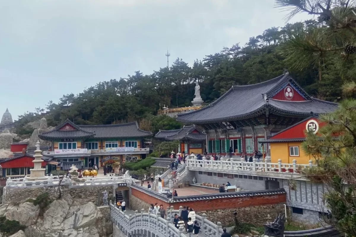 Chùa Haedong Yonggungsa - du lịch Busan Hàn Quốc (1)