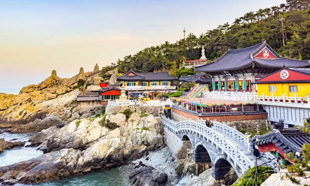 avt chùa Haedong Yonggungsa