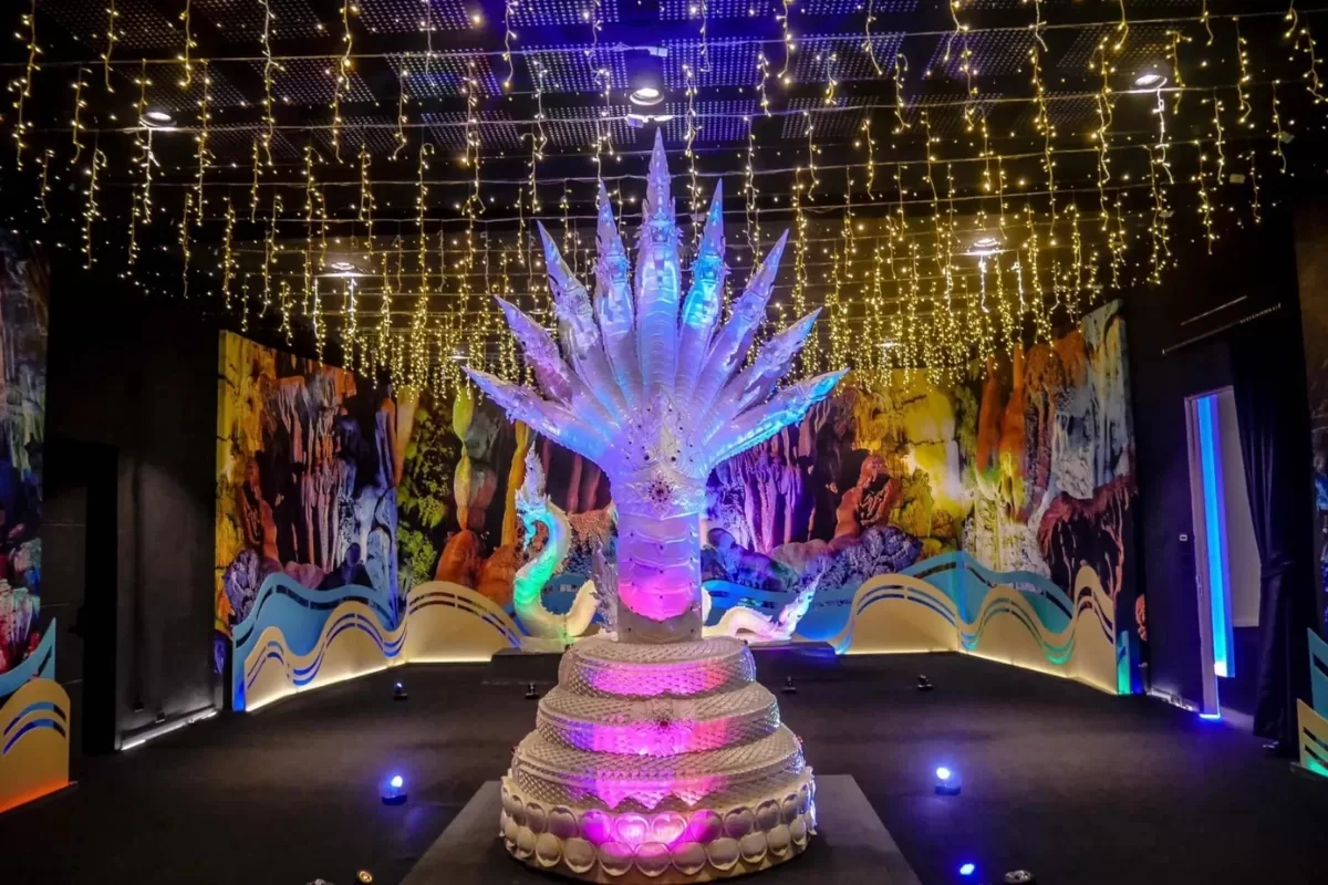 Bảo tàng nghệ thuật ánh sáng và khinh khí cầu Pattaya - Lighting Art Museum