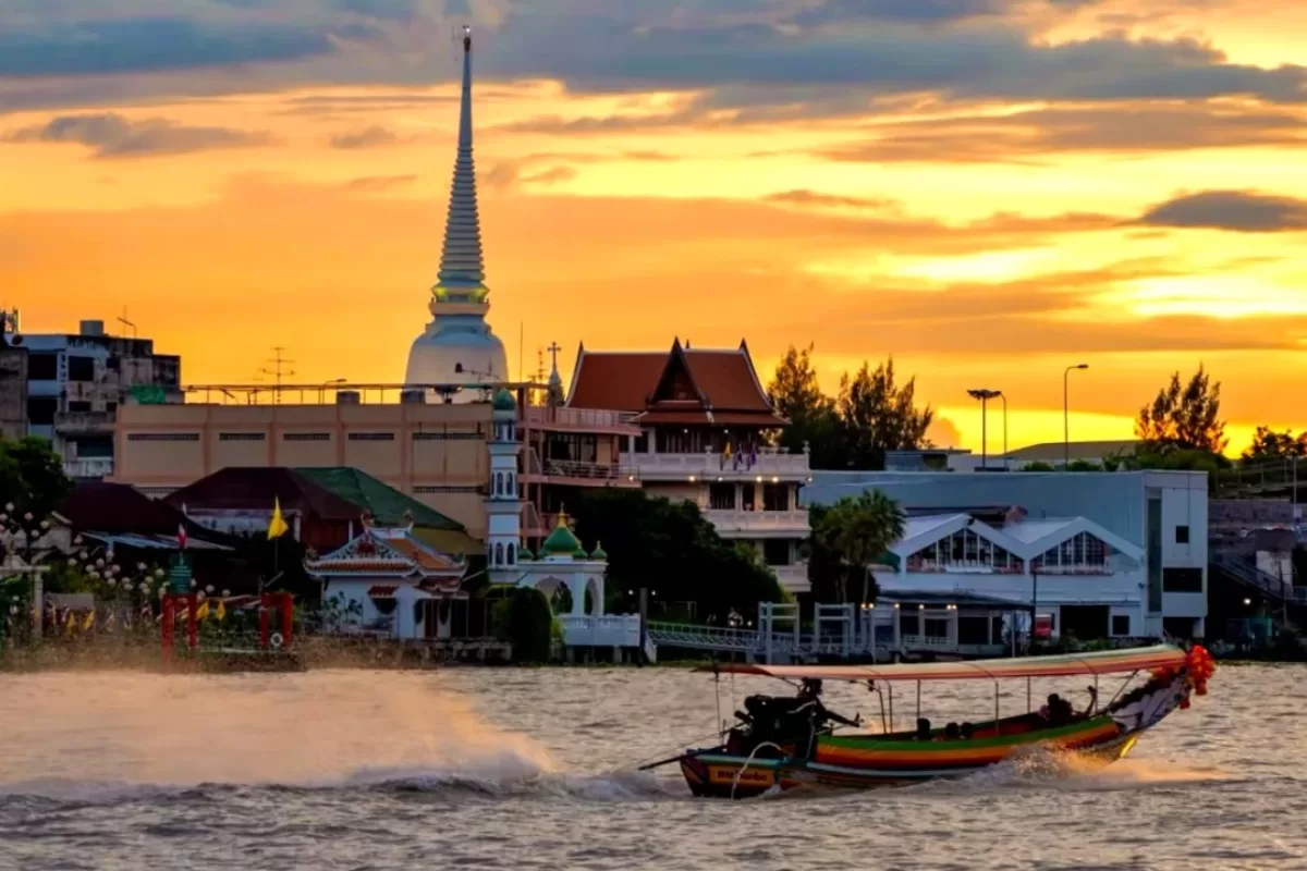 Du thuyền trên sông Chao Phraya _ du lịch Thái Lan (4)