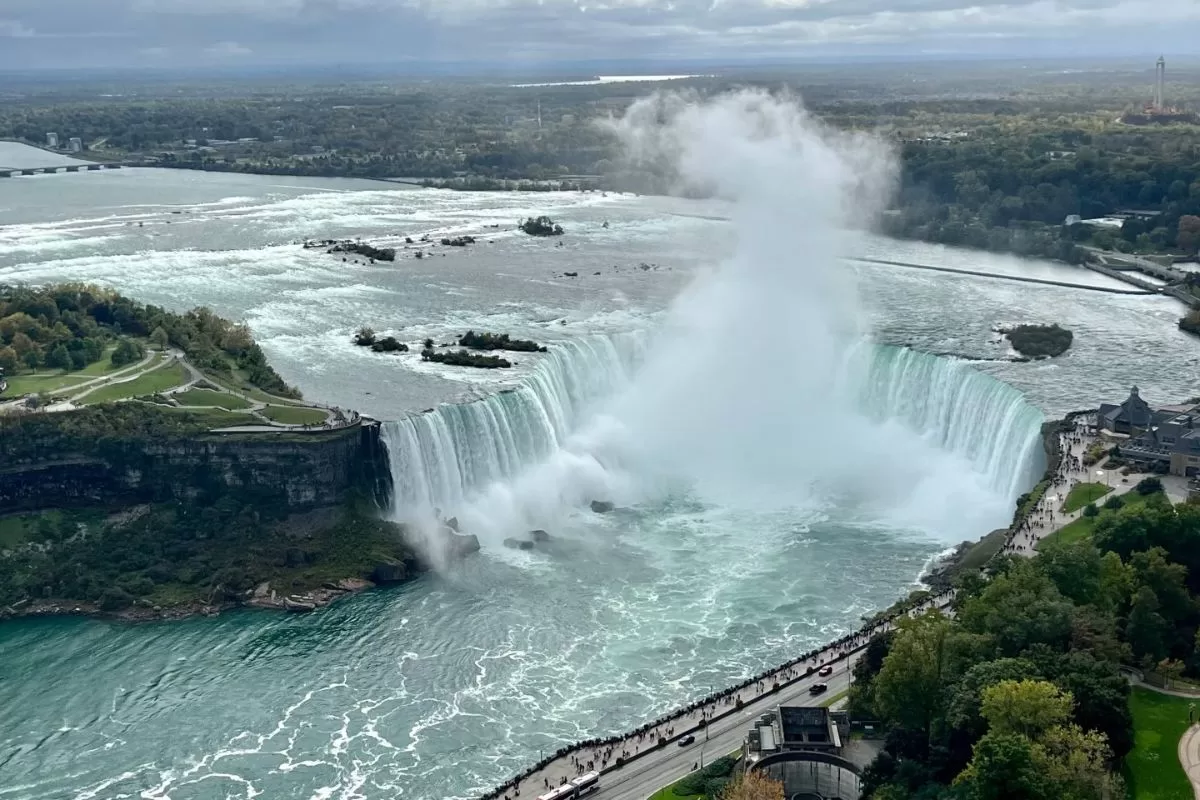 Thác Niagara – thác nước nằm ở biên giới Mỹ - Canada