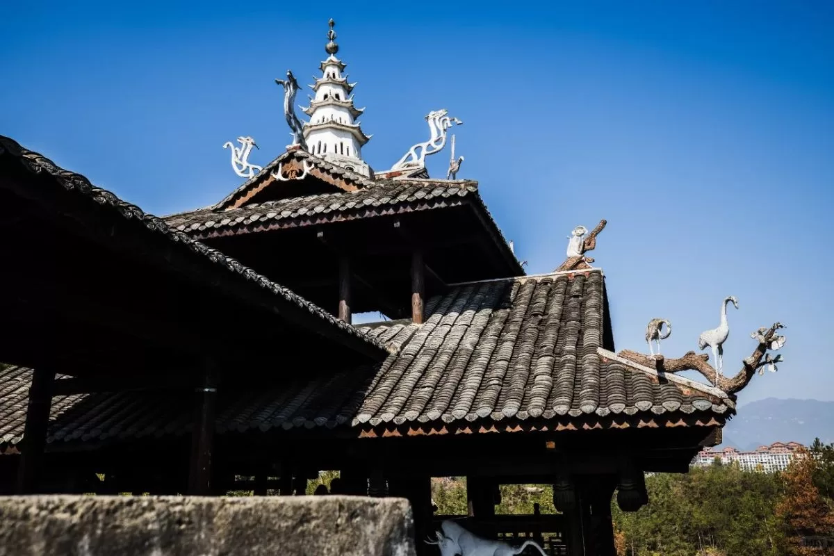 Thổ Ty Thành Ân Thi _ tour Ân Thi - Phượng Hoàng Cổ Trấn - Trương Gia Giới