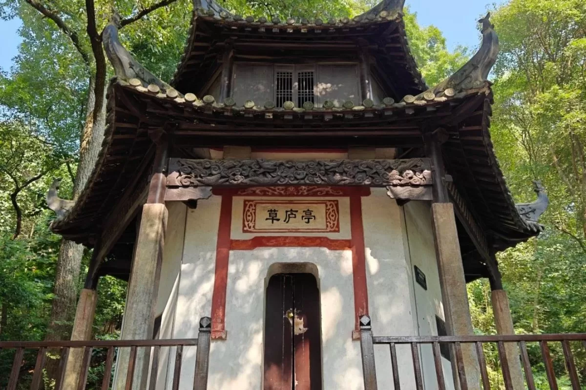 Cổ Long Trung _Tour Võ Đang - Tương Dương - Nghi Xương