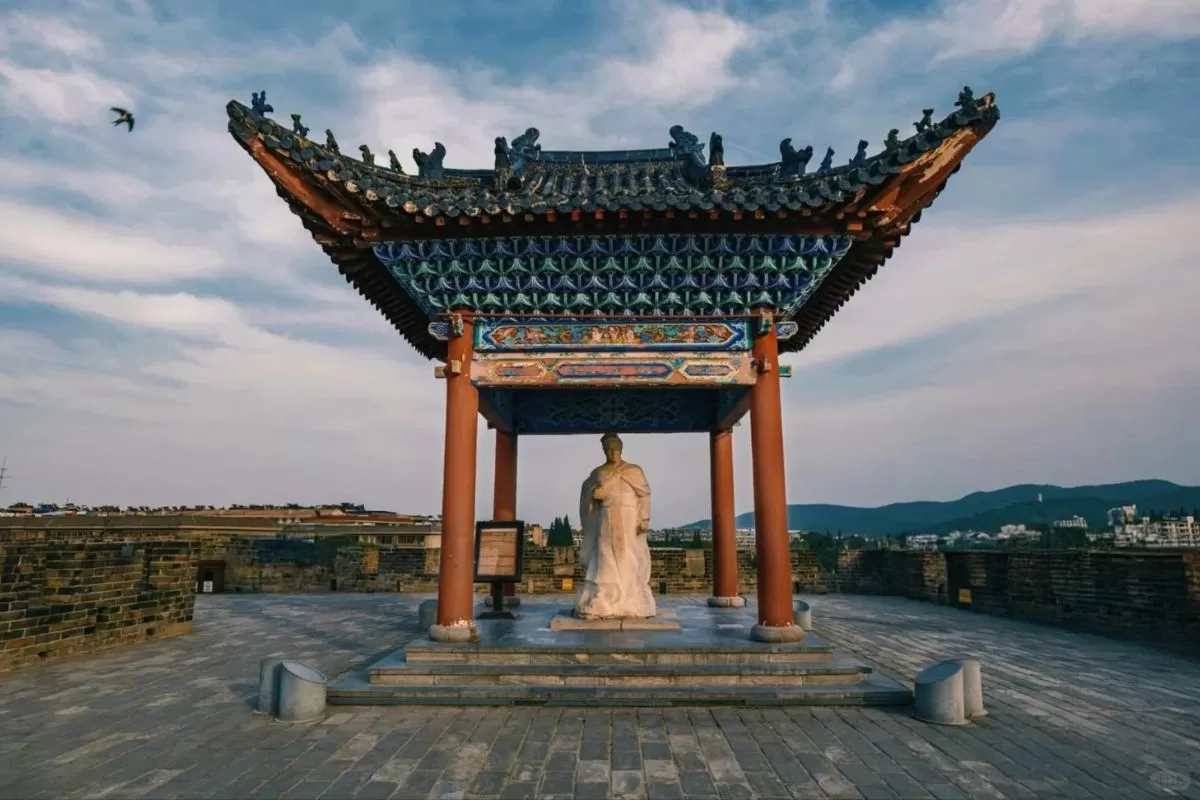 Thành Phu Nhân - thành cổ Tương Dương
