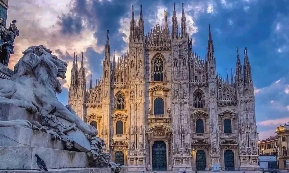 avt nhà thờ Milan Duomo di Milano