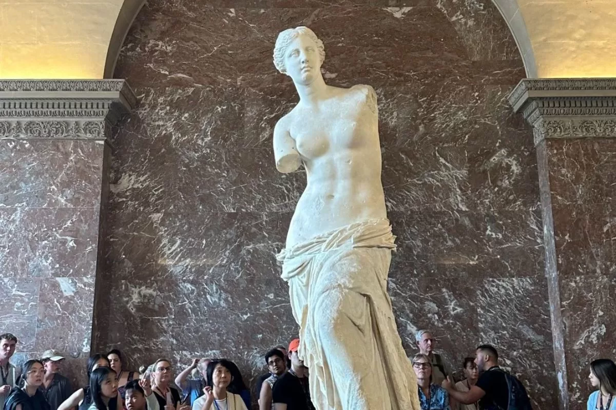 tượng thần vệ nữ Milo -Bảo tàng Louvre - Louvre Museum , Paris