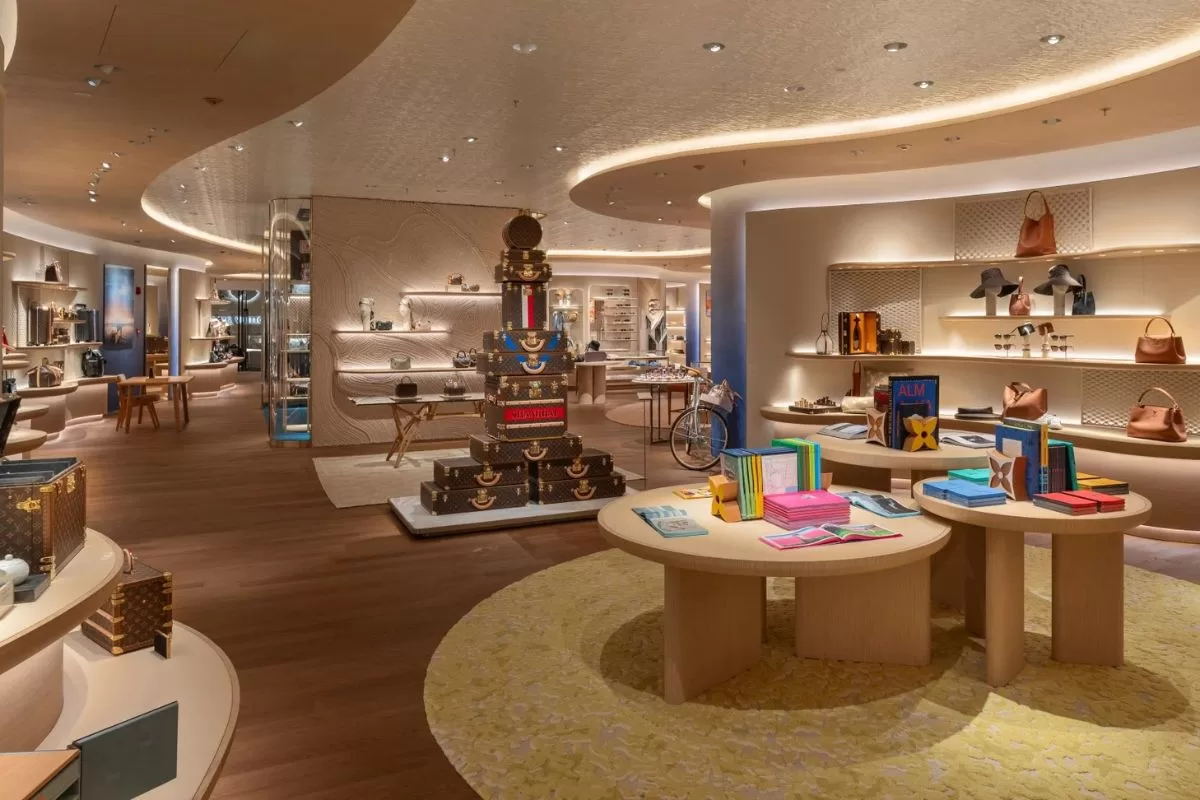 bên trong du thuyền LV thượng hải