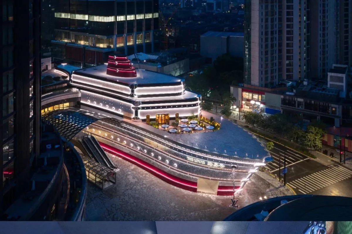 kiến trúc ba tầng - du thuyền LV thượng hải (1)