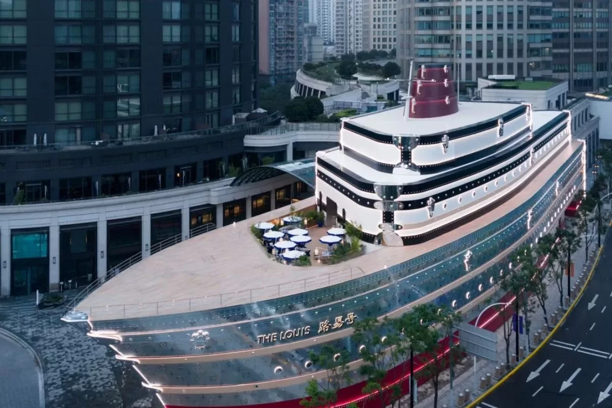 siêu du thuyền LV khổng lồ tại thượng hải