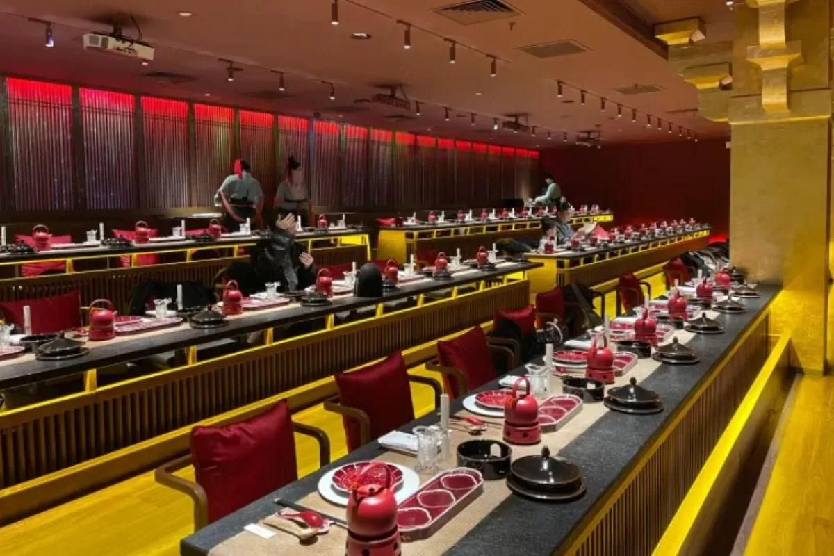 bố trí chỗ ngồi tại Yến tiệc Thượng Hải