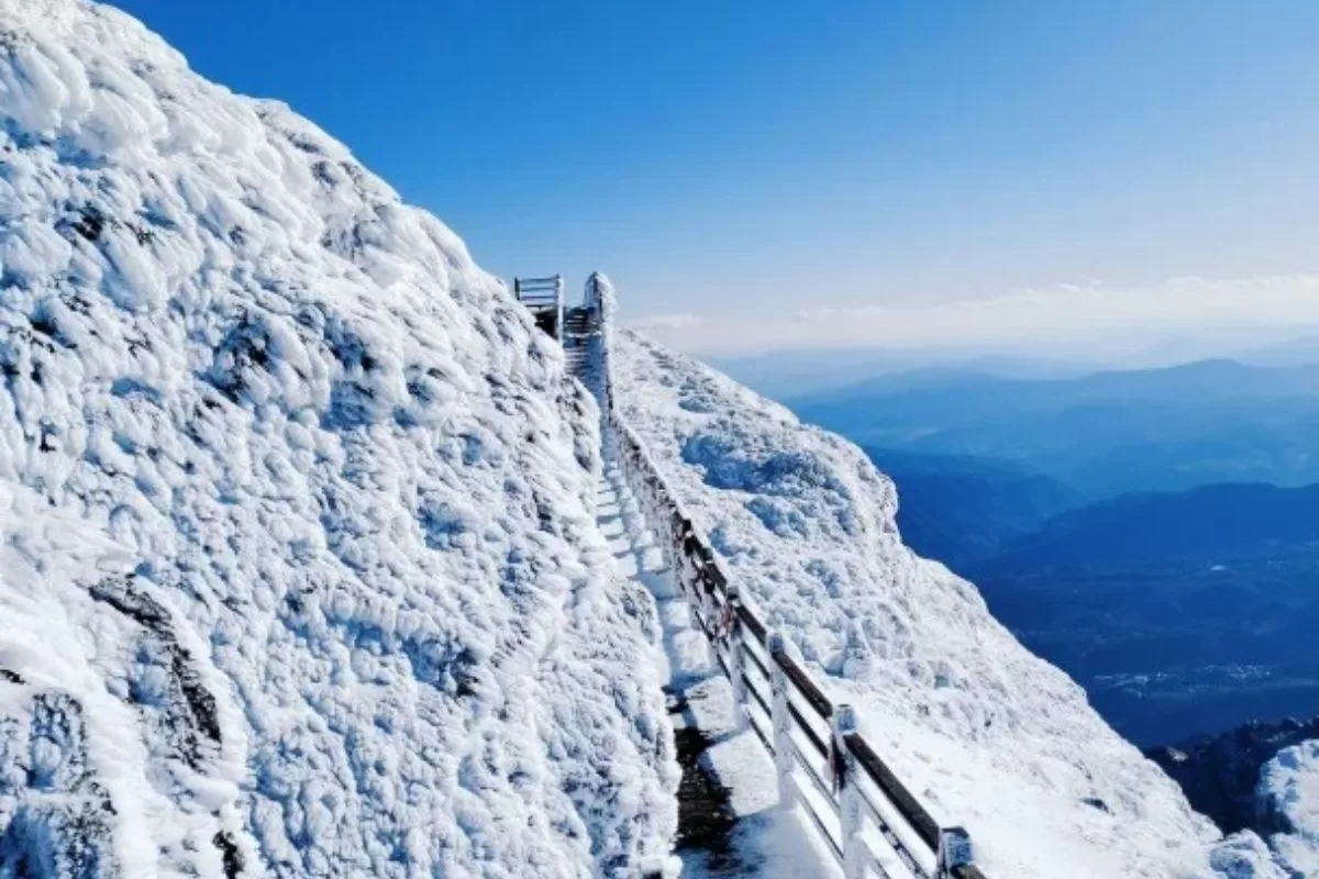 tour Côn Minh - Nghi Lương - Kiệu Tử sơn _ Kiệu Tử sơn