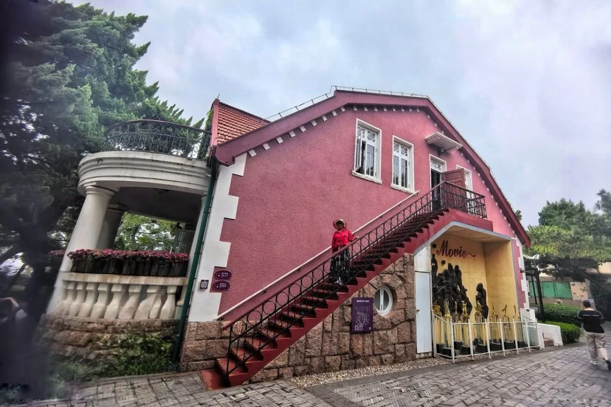 tòa nhà Bướm - Bát đại quan