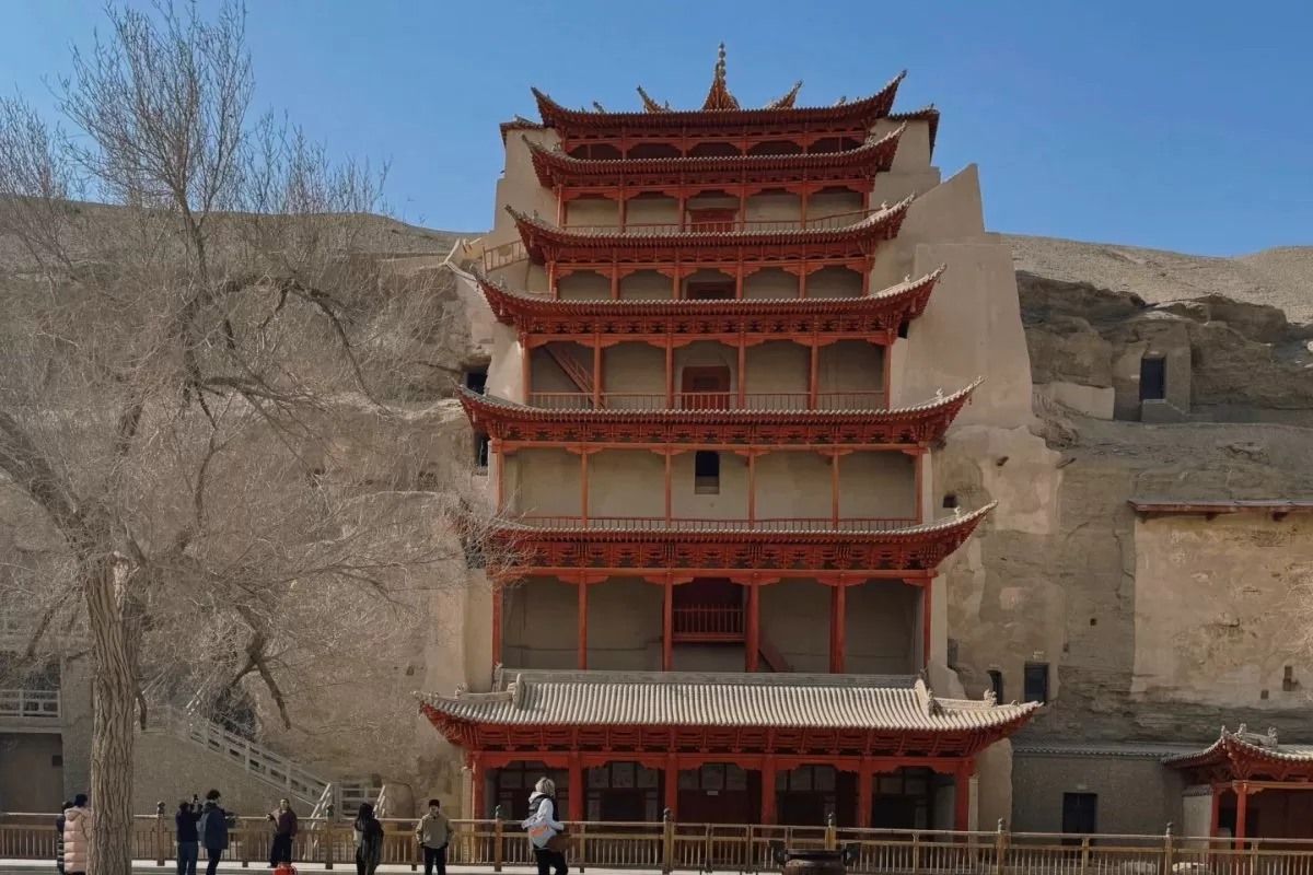 Tour Cam Túc - Thanh Hải - Đôn Hoàng - hang đá Mạc cao (2)