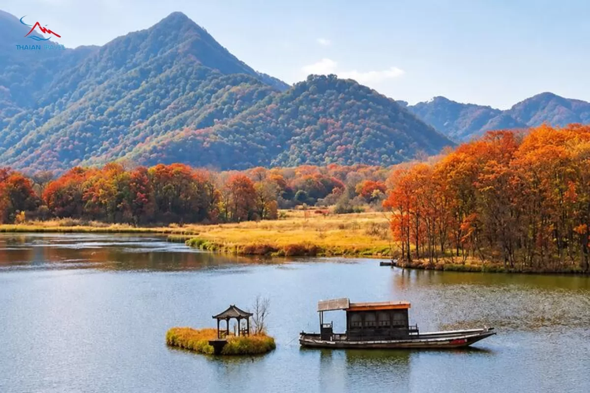 Tour Hồ Bắc 6 ngày 5 đêm : Võ Đang - Tương Dương - Thần Nông Giá (3)