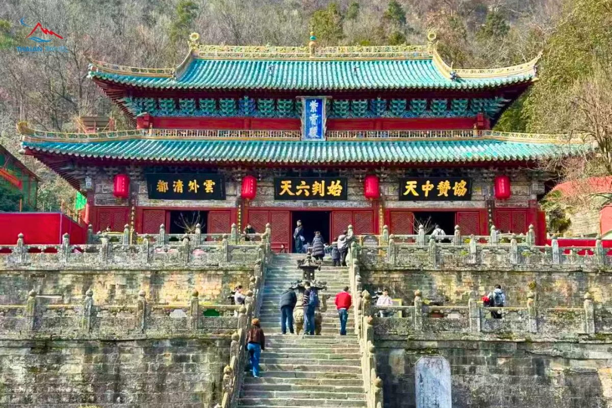Tour Hồ Bắc 6 ngày 5 đêm : Võ Đang - Tương Dương - Thần Nông Giá (1)
